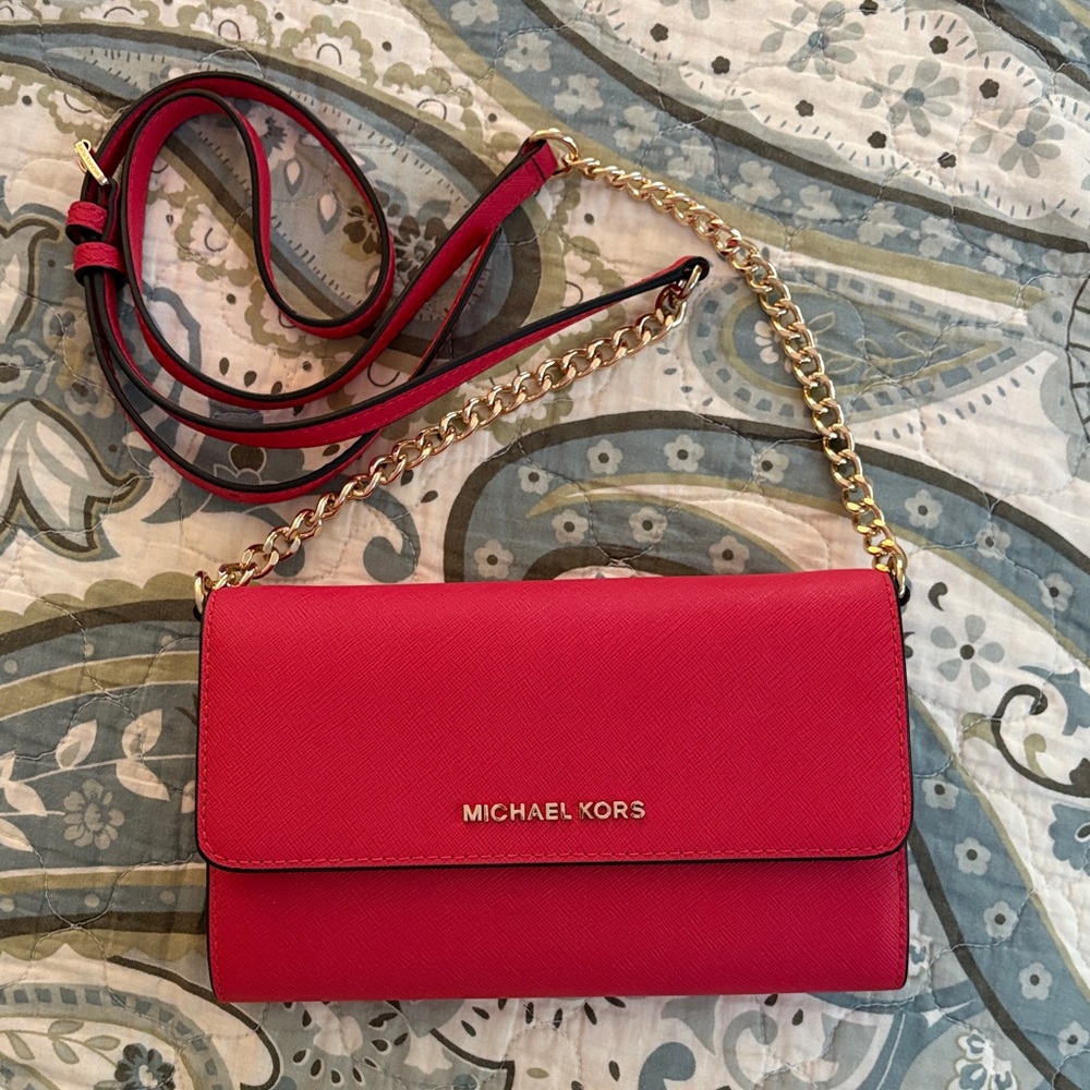 MK Jet Set Ultra Pink Crossbody Bag